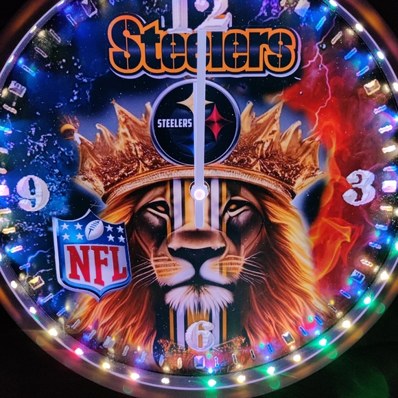 Steelers lion king led dance light 12 " football clock - Picture 6 of 13
